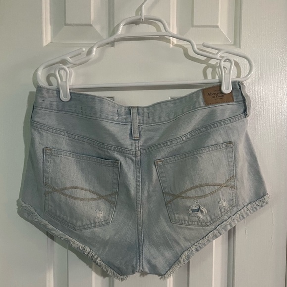 Abercrombie & fitch high waisted short shorts size 8 - Picture 3 of 3